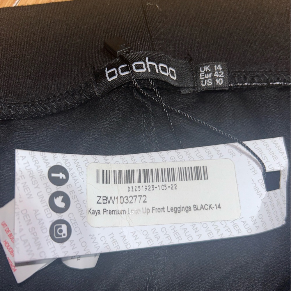 3/$20 Boohoo black Lace-Up pull on pants ladies 10 - Picture 6 of 7